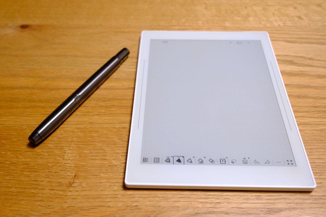 Supernote Nomad + ペン（フォリオはおまけ）