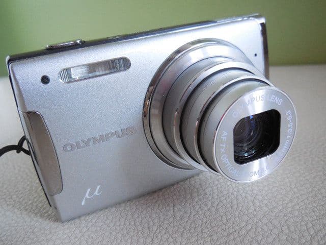 OLYMPUS μ-1060 シルバー コンパクトデジタルカメラ デジカメ