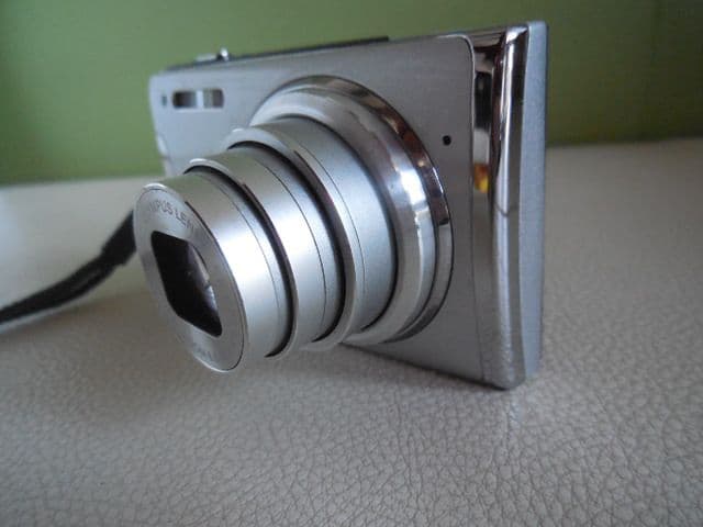 OLYMPUS μ-1060 シルバー コンパクトデジタルカメラ デジカメ