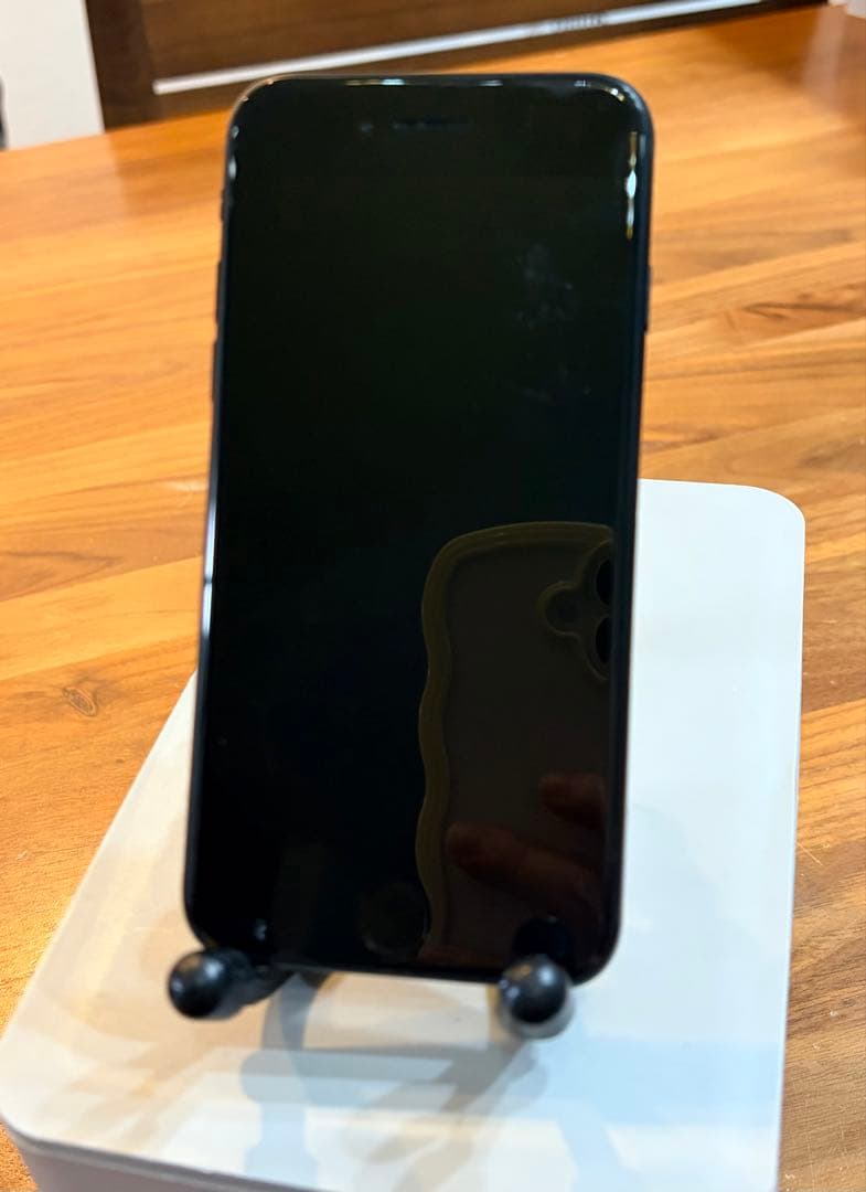 Apple iPhone SE (第3世代) iFaceケース付