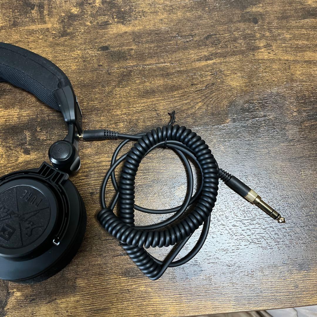付属品ケース付き！ULTRASONE Signature PURE BLACK