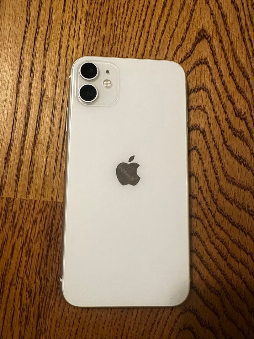 iPhone11 ホワイト 本体