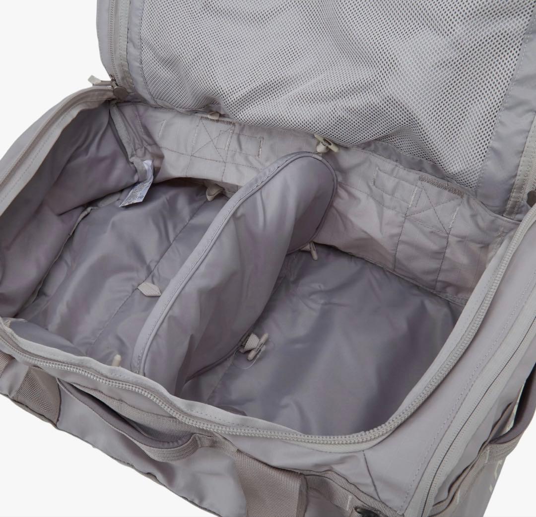ノースフェイスBASE CAMP VOYAGER DUFFEL 42L リュック