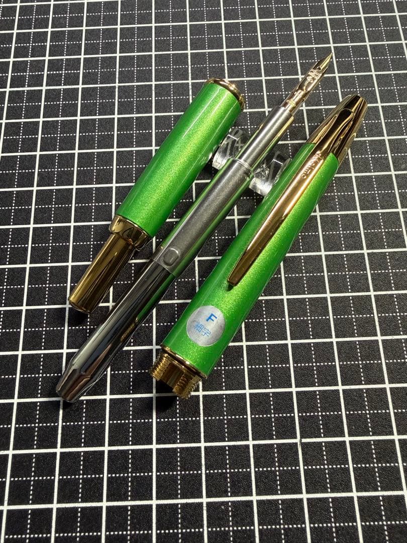 PILOT CAPLESS decimo Peridot-Green 万年筆