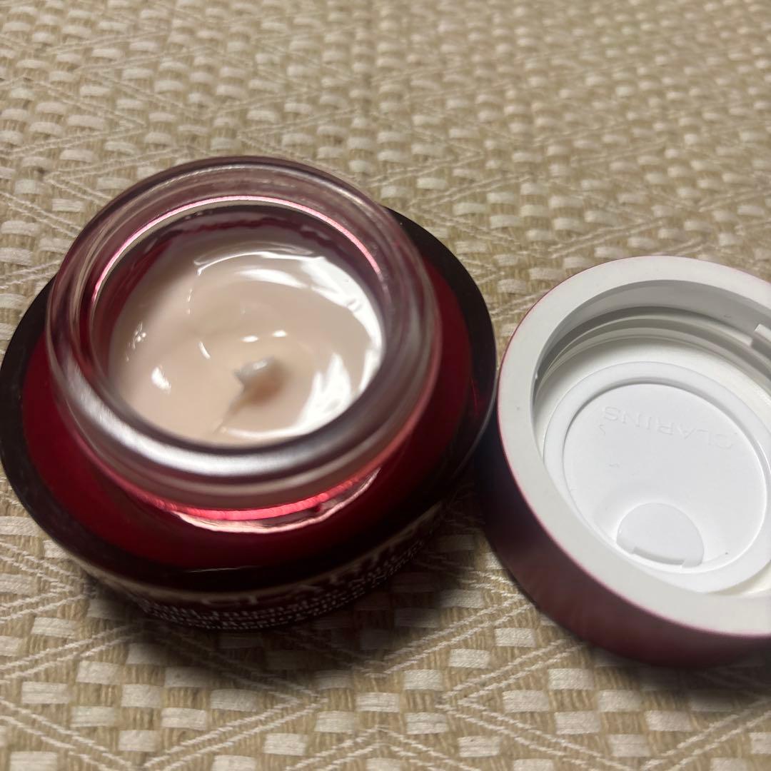 クラランス スープラナイトクリームオールスキン 新品同様