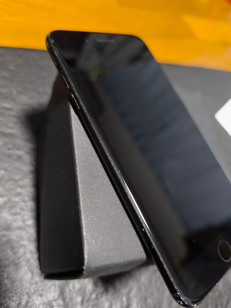 Apple iPhone 7 プラス ブラック