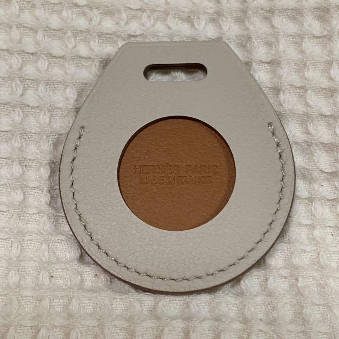 HERMES エルメス　AirTag エアタグ　Beton アニマポリス
