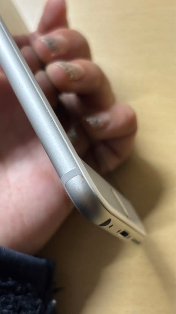 【美品】iPhone6s 32GB シルバー本体 充電100%