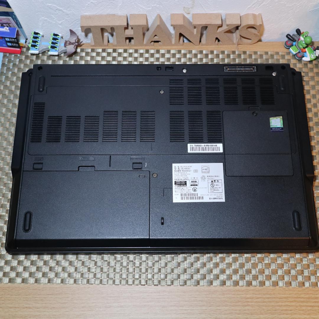 Win11ワークステーション8世代Corei5/メ16GB/SSD/Quadro