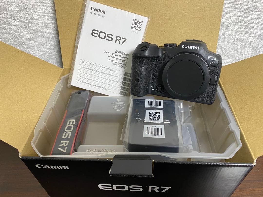 EOS R7 ボディ