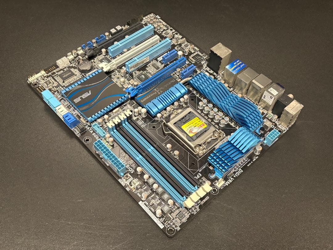 マザーボード ASUS P8Z68 DELUXE/GEN3 LGA1155 Intel Z68
