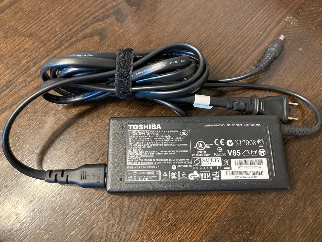 Toshiba Qosmio ノートPC Windows10 中古品