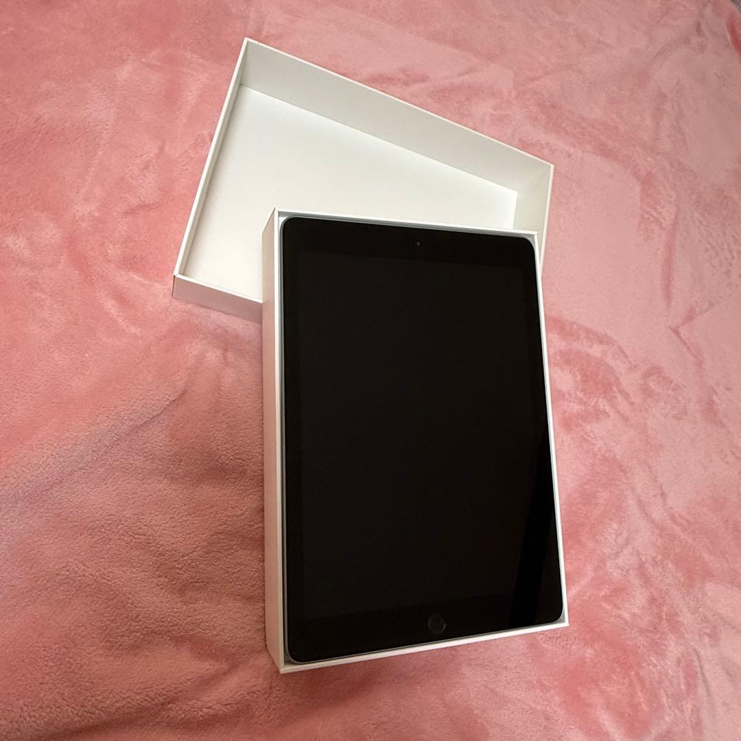 iPad 第6世代128GB Wi-Fiモデル スペースグレー 本体