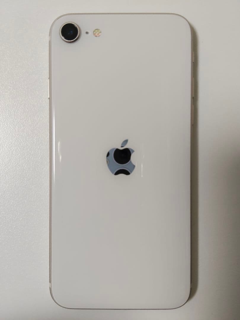 iPhone SE3 SE 3 第3世代 64GB　スターライト　SIMフリー