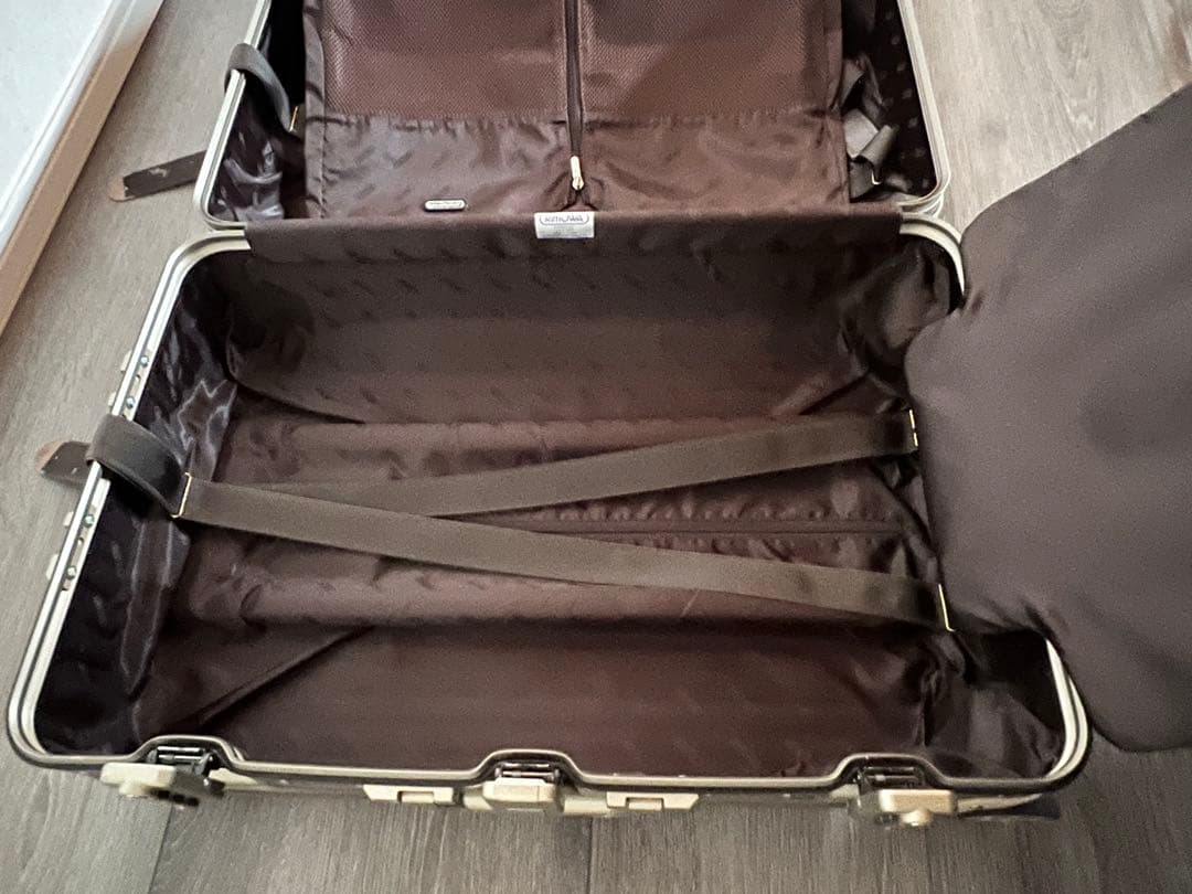 Rimowa Topas Titanium Gold 26リモワ トパス 64L