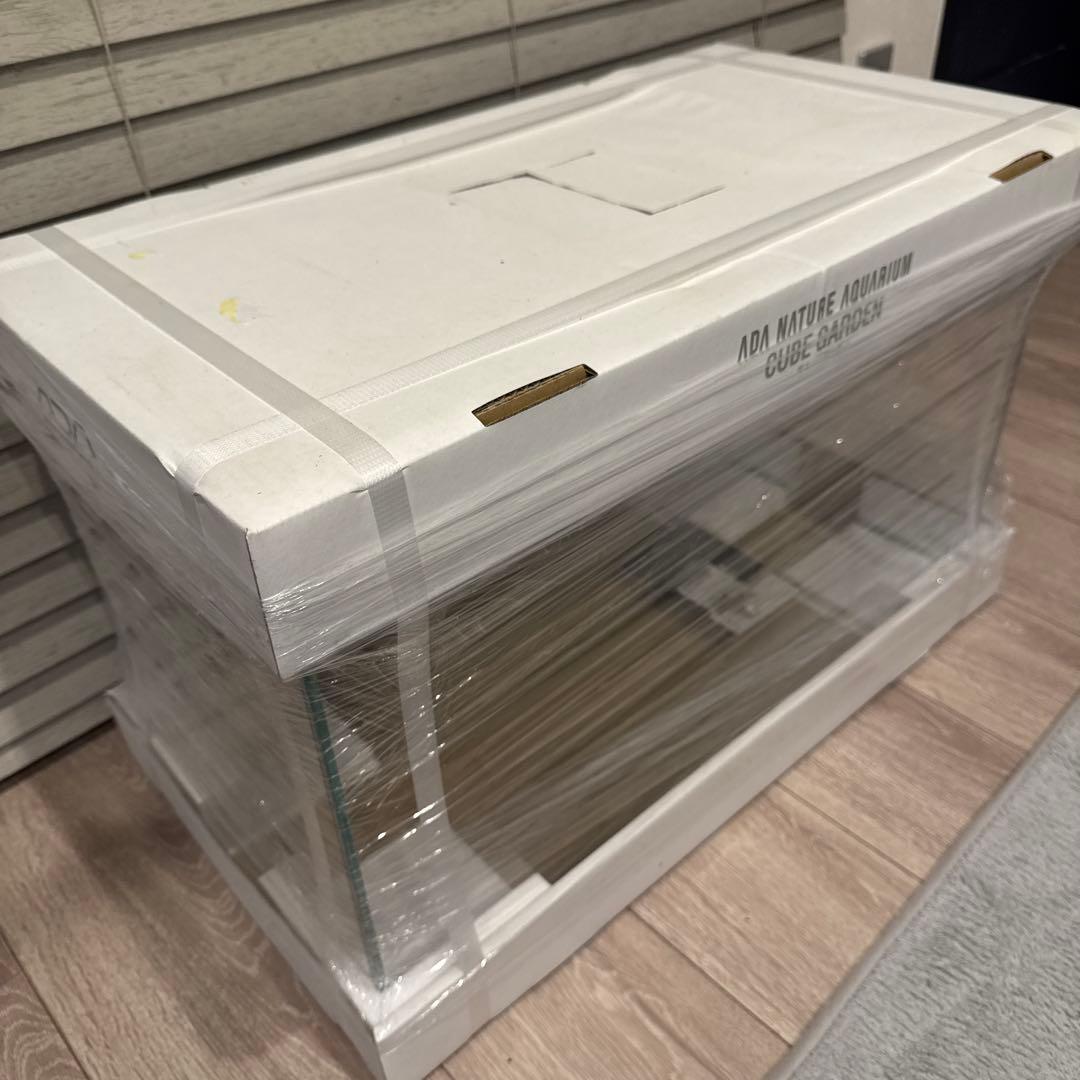 ADA CUBE GARDEN 60cm水槽 マット付き キューブガーデン
