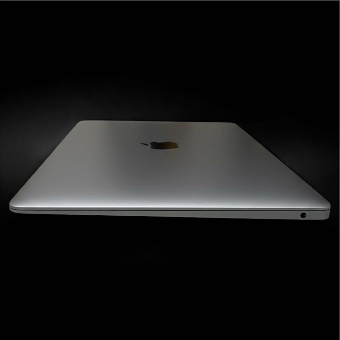 d*i様 ほぼ未使用美品 MacBook Air i3 8GB 256GB 20