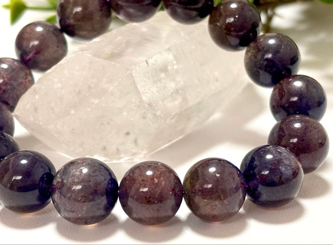究極品質　銀河に煌めく星々の祈り　幻のギャラクシーブラッドショットアイオライト