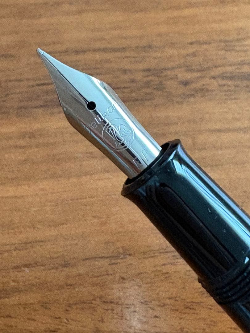 ペリカン　Pelikan 万年筆　M205