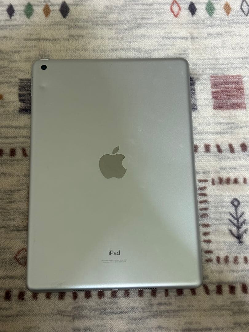 iPad 充電器付き