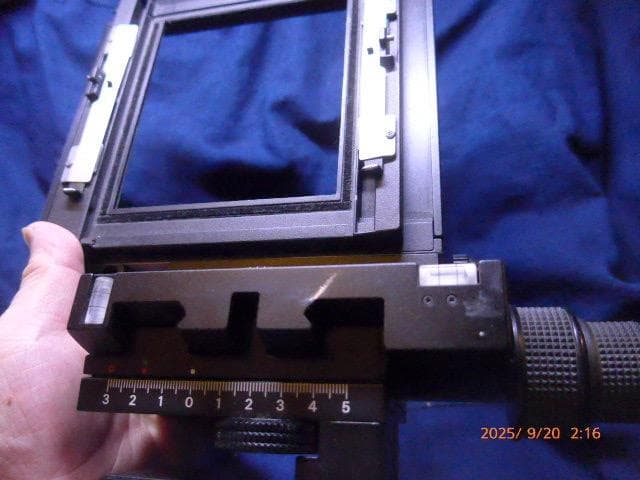 Sinar P2／4x5の後フレームです。大判カメラの名品　比較的綺麗です