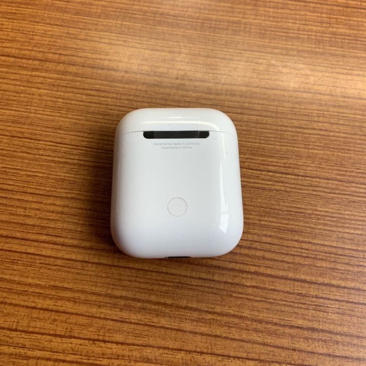 Apple AirPods 充電ケース