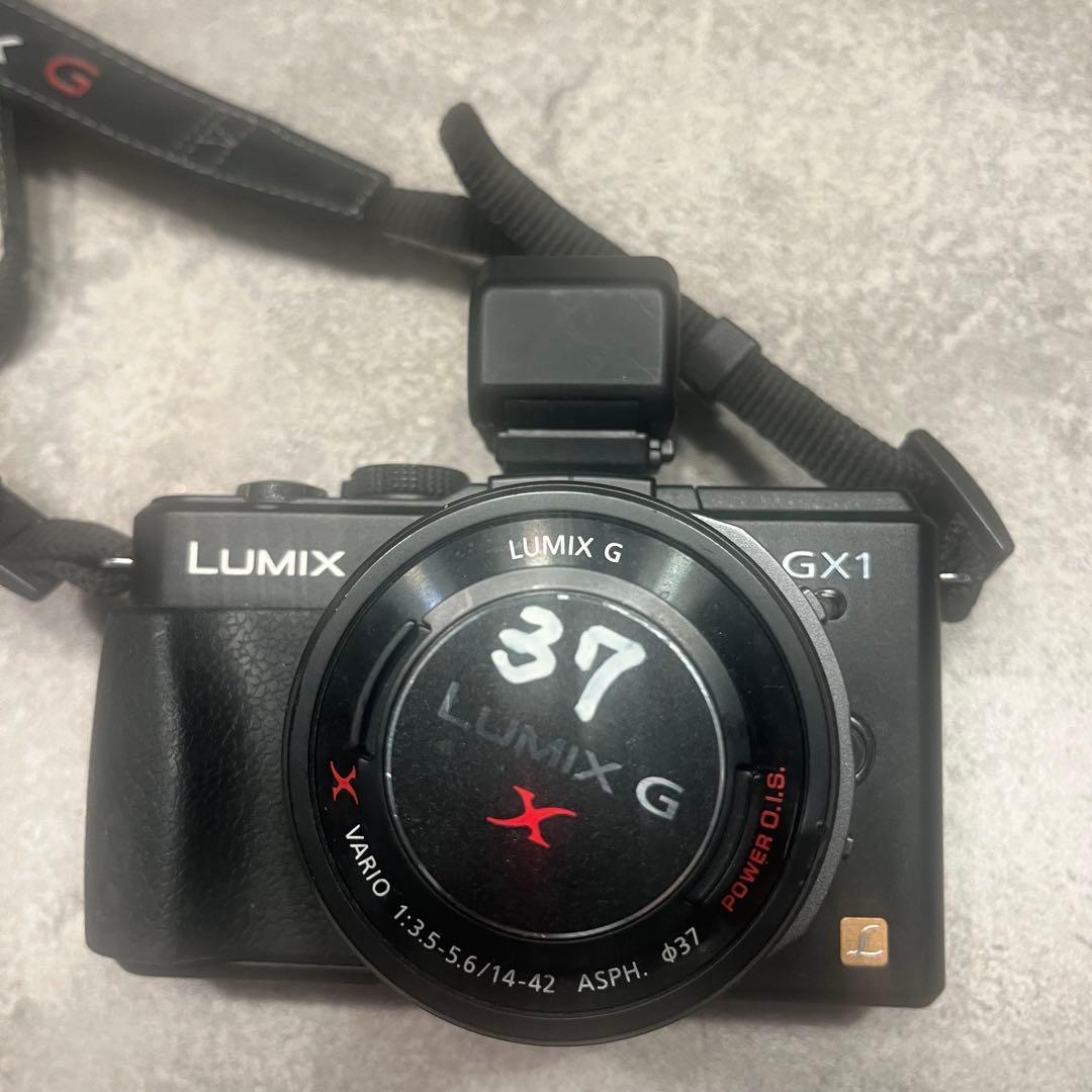 LUMIX GX1 ミラーレス一眼カメラ 本体とレンズ付き