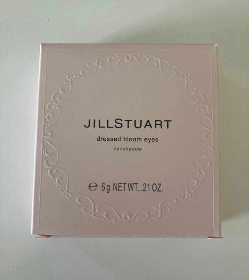 新品⭐︎ ジルスチュアート ドレスドブルームアイズ 02