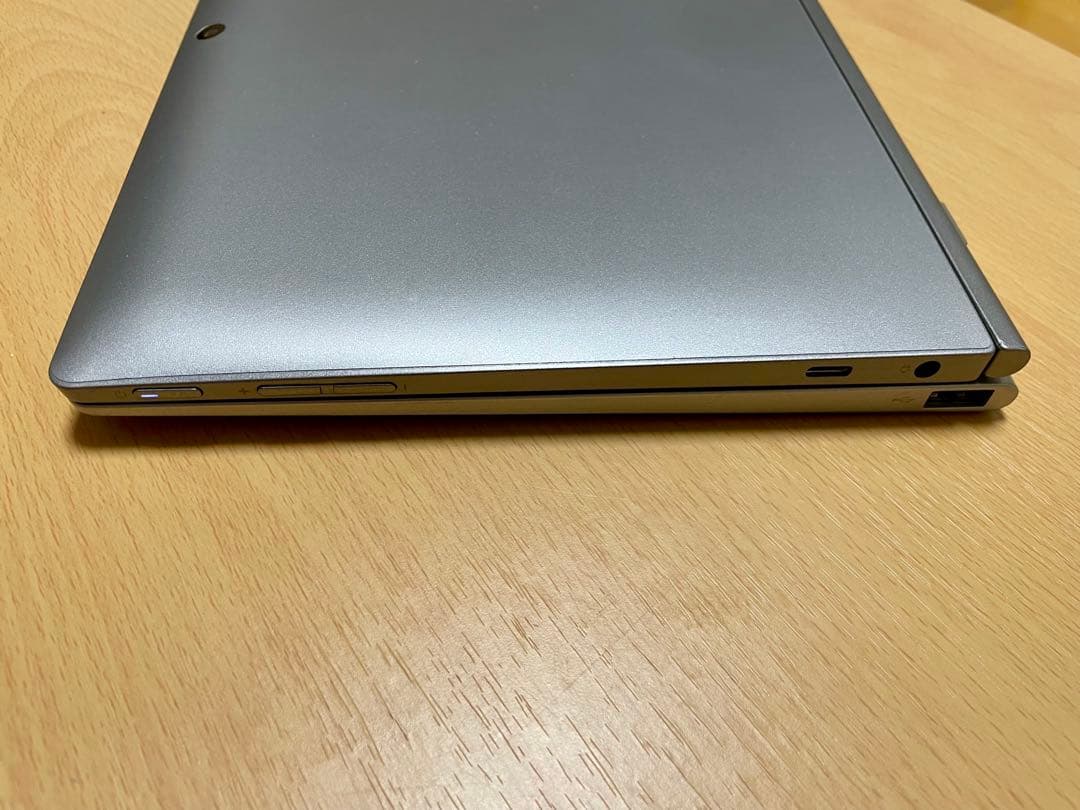 【新品近い、4G LTE内蔵、Office2021付き】Lenovo D330