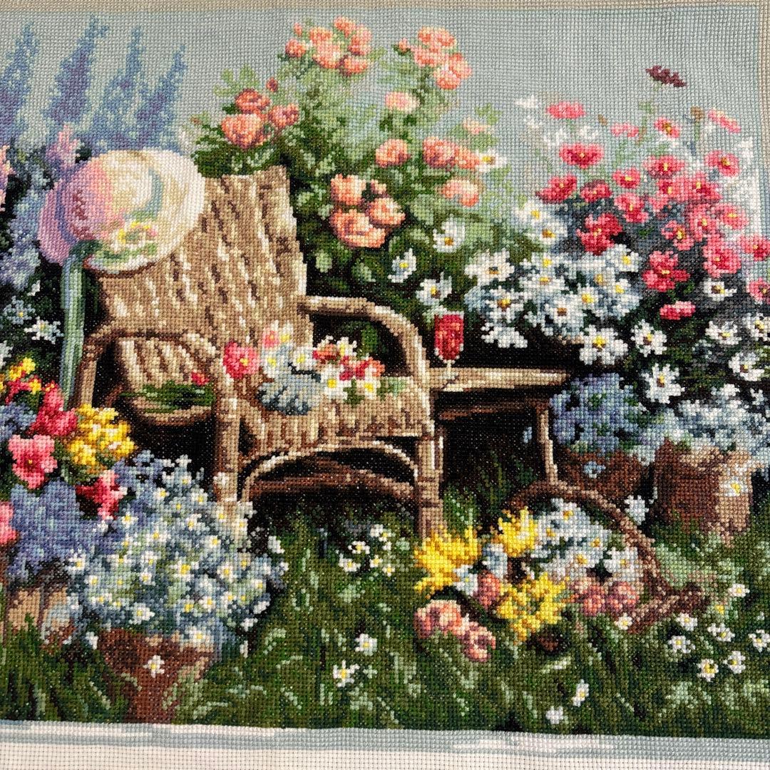 花と籠の刺繍作品 完成品
