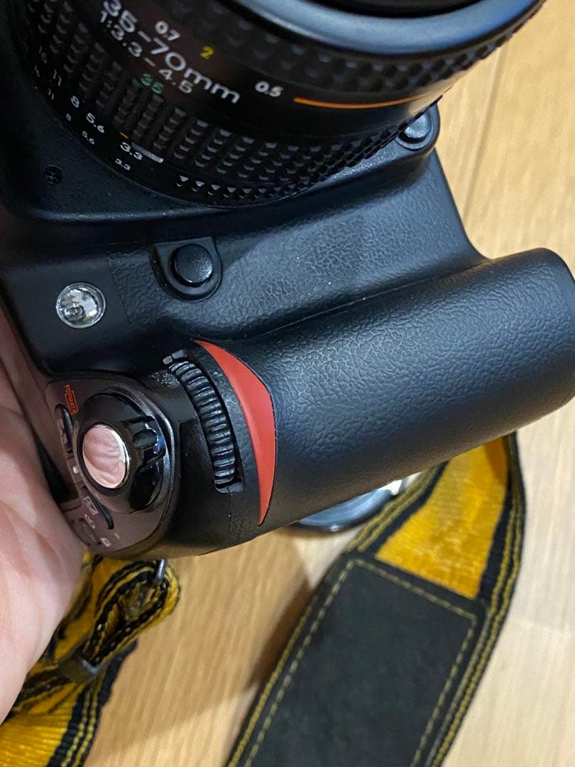 Nikon D80 CCDデジタル一眼 ニッコール35-70 レンズ付　動作品