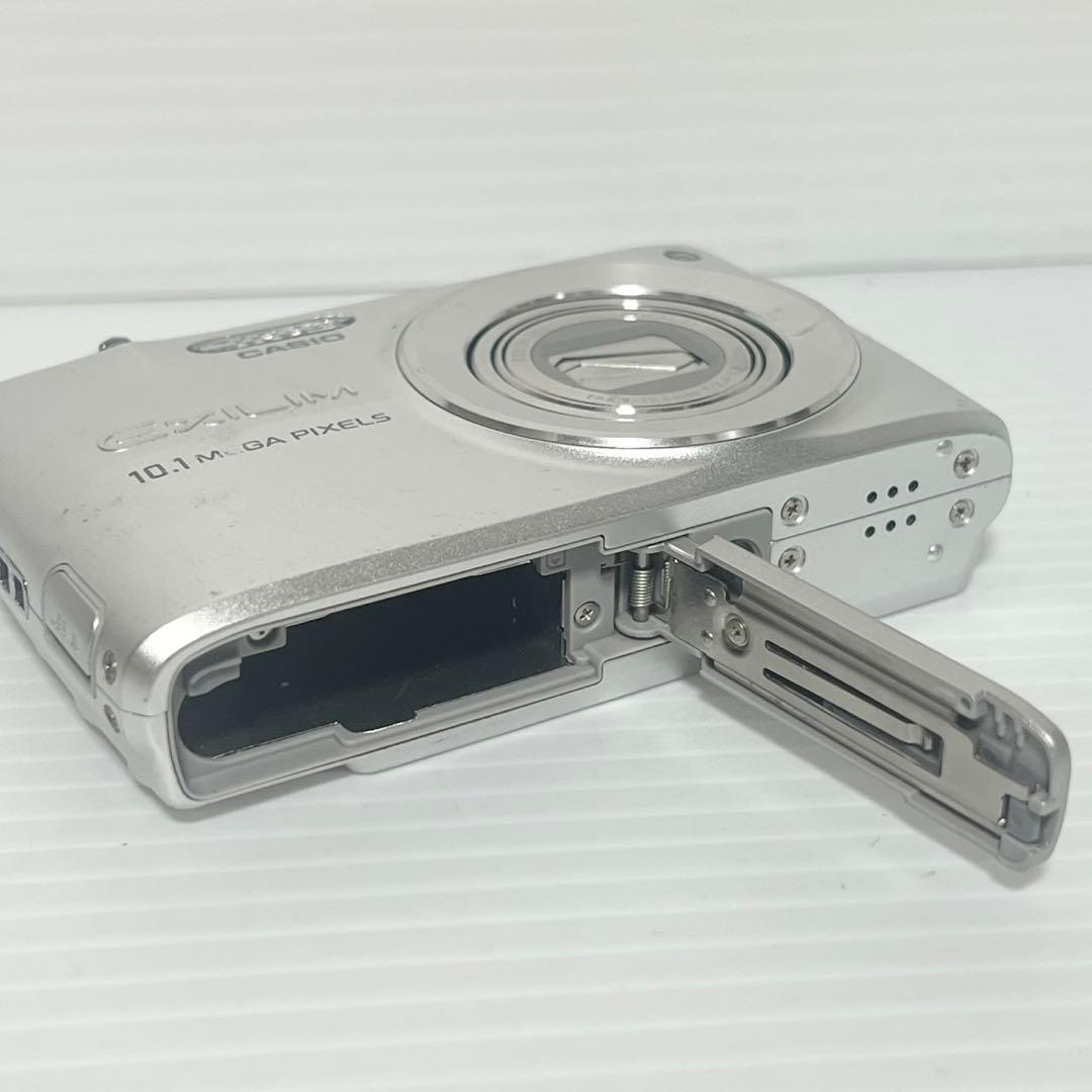 動作品 カシオ casioデジカメ EXILIM EX-Z300 NP-40