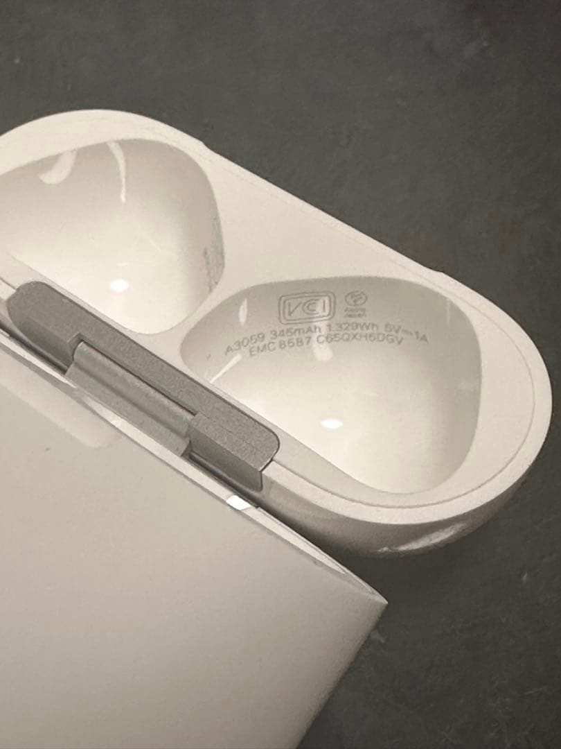 【Apple国内正規品】AirPods4th 充電ケースのみANCモデル