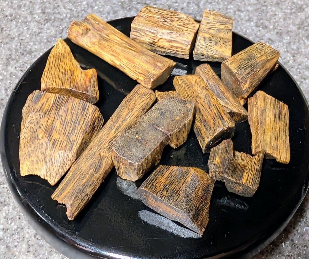 天然沈香 伽羅 香木 10.3g