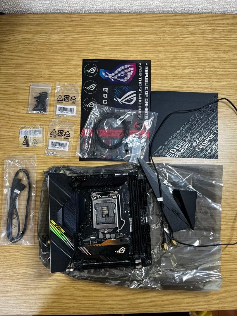 ROG STRIX H470-I GAMING マザーボード