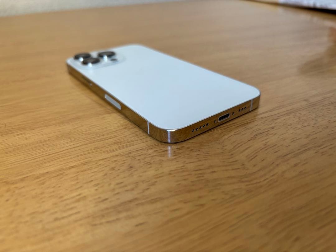 iPhone 13 Pro 256GB シルバー バッテリー最大容量100%
