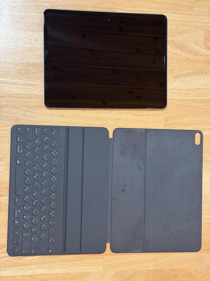 iPad Pro 3 12.9 スペースグレー + Smart Keyboard