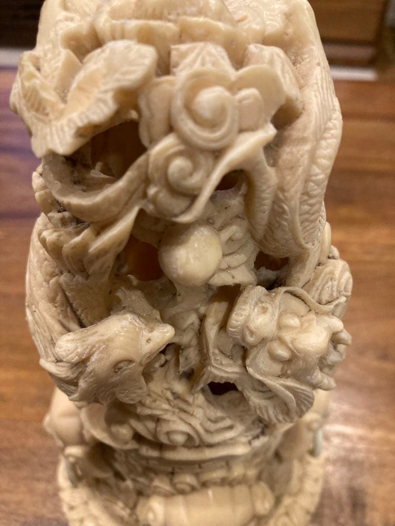 希少　中国美術 置物 彫刻 材質不明