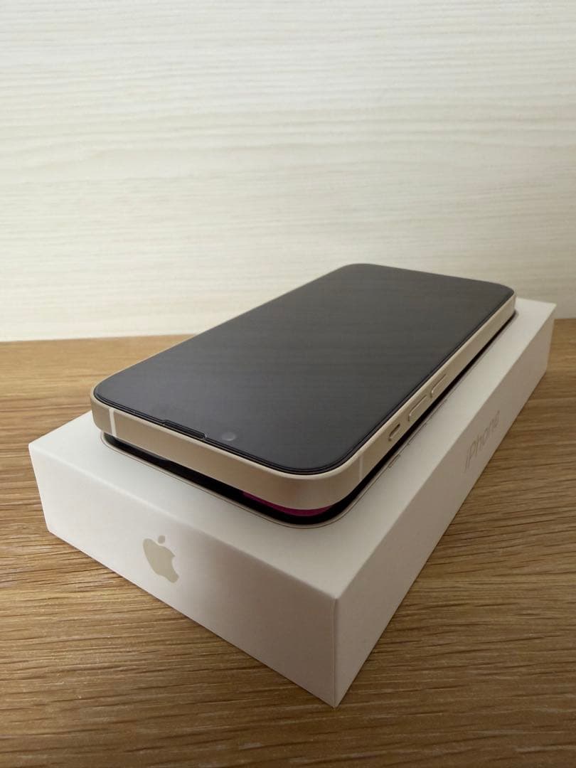 Apple iPhone 14 256GB スターライト