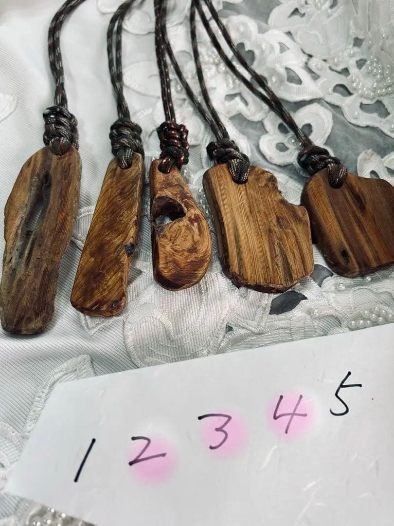 みのりん様用世界遺産屋久島屋久杉瘤のペンダント⑤大ぶりと①