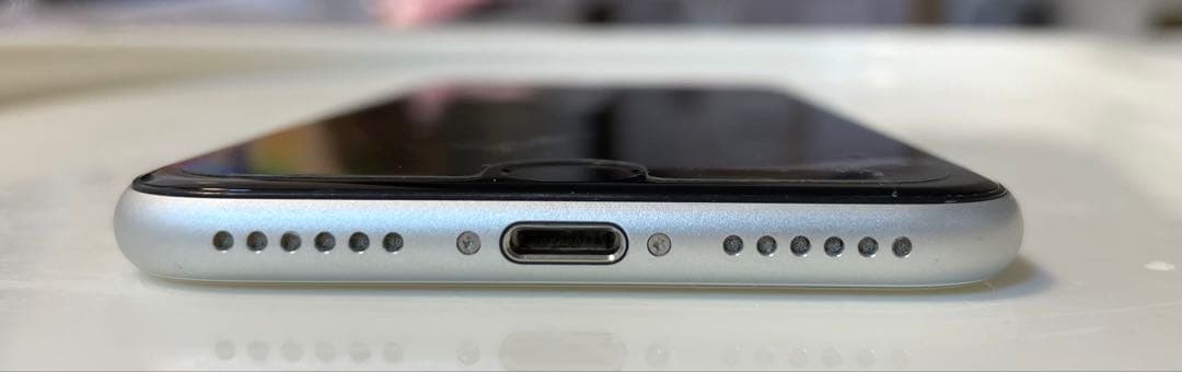 iPhone SE2 64GB ホワイト SIMフリー
