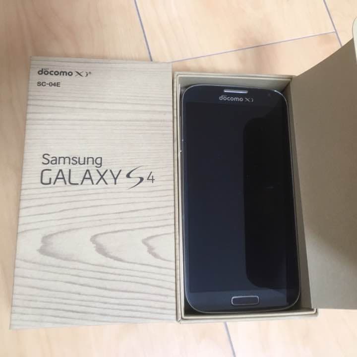 【tomotomo】galaxy s4 ブラック simロック解除済