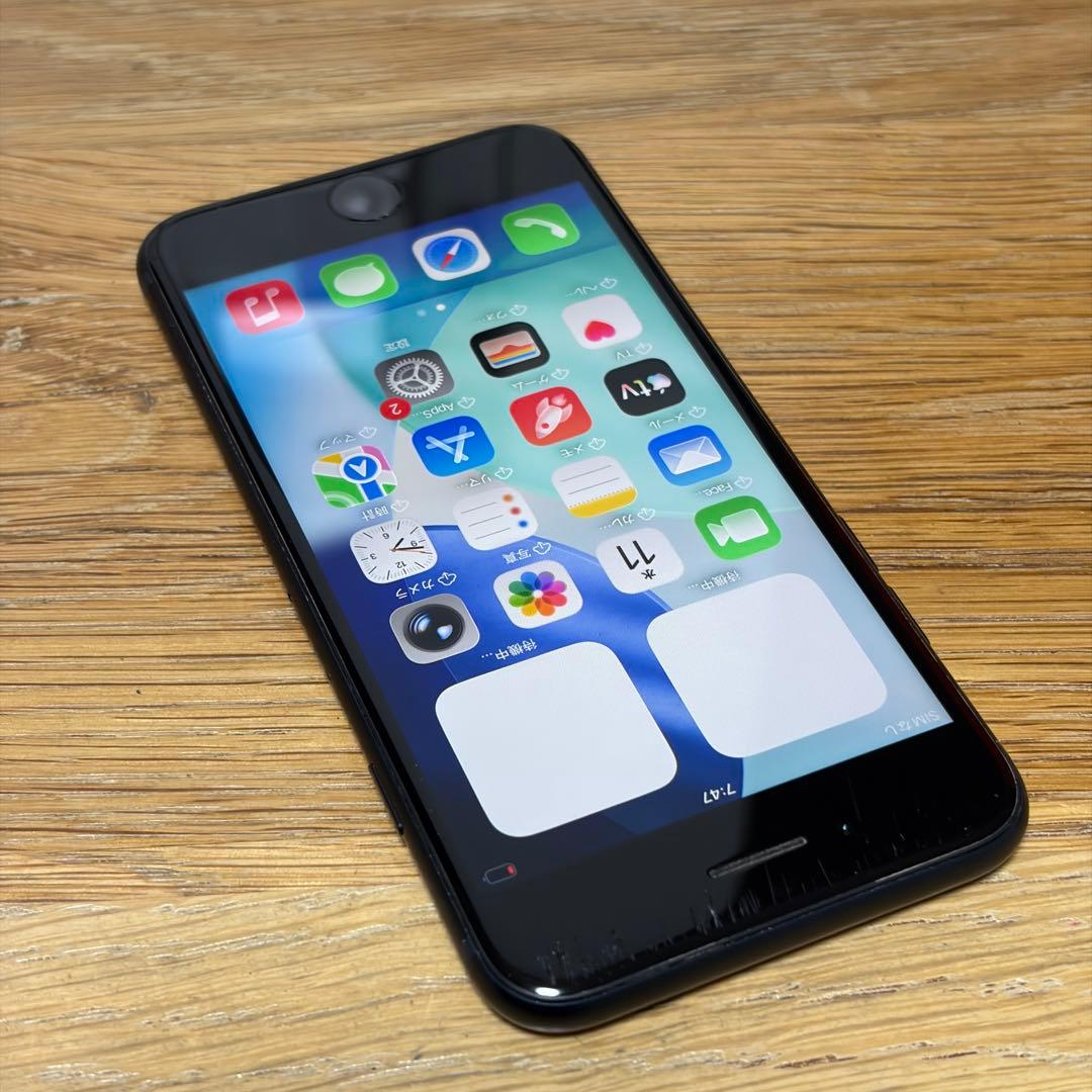 バッテリー新品　iPhoneSE第3世代64GB SIMフリー