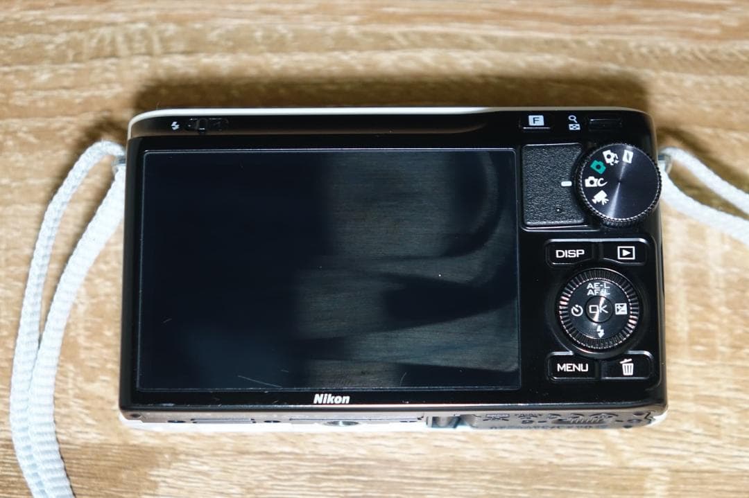 Nikon 1 J2 ホワイト ダブルレンズキット 動作確認済み