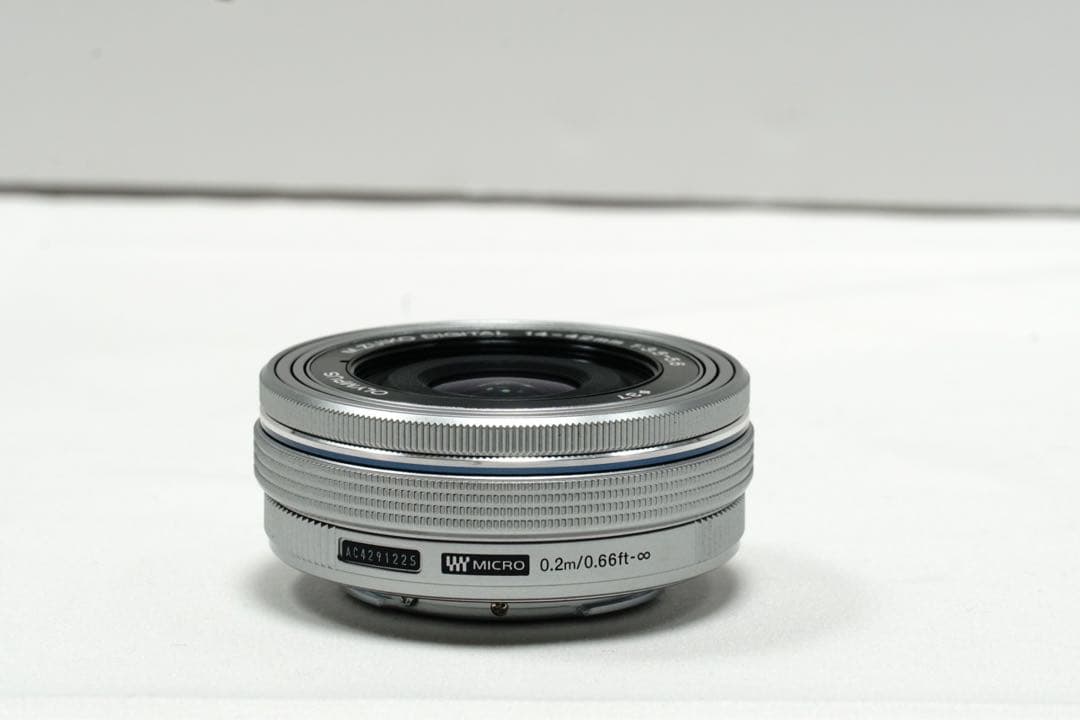 OLYMPUS OM-D E-M5 ミラーレスカメラ パンケーキレンズ