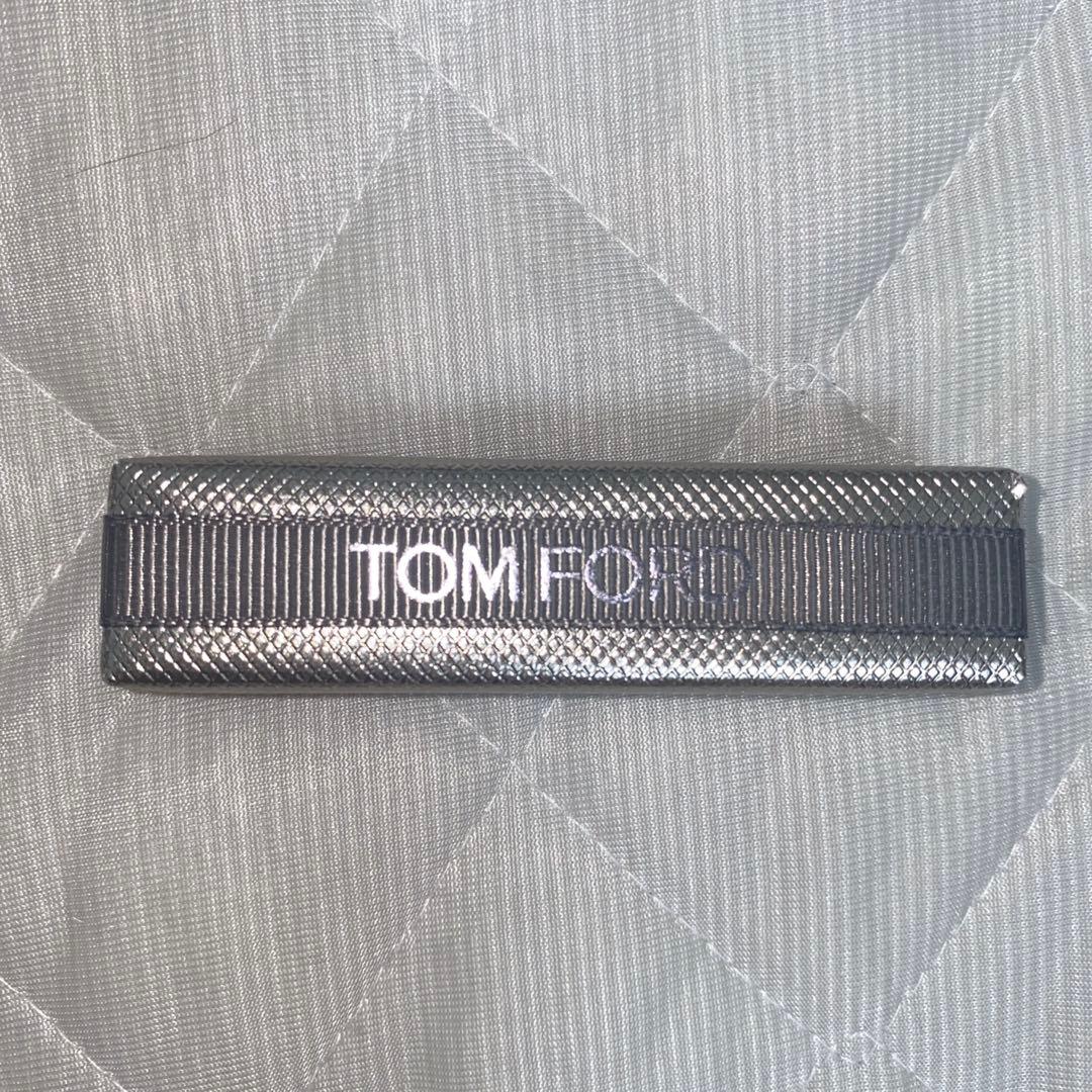 トムフォードサテンマットリップ　50W アドーア