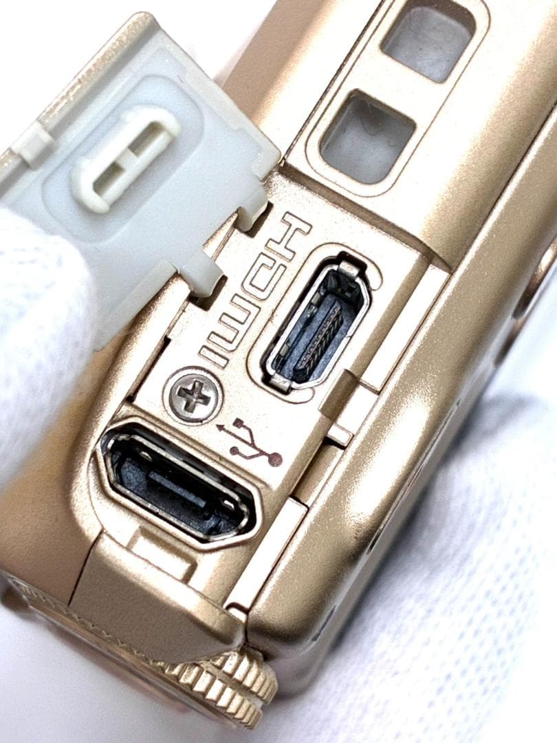 25O11-095 Nikon ニコン COOLPIX S7000 デジカメ