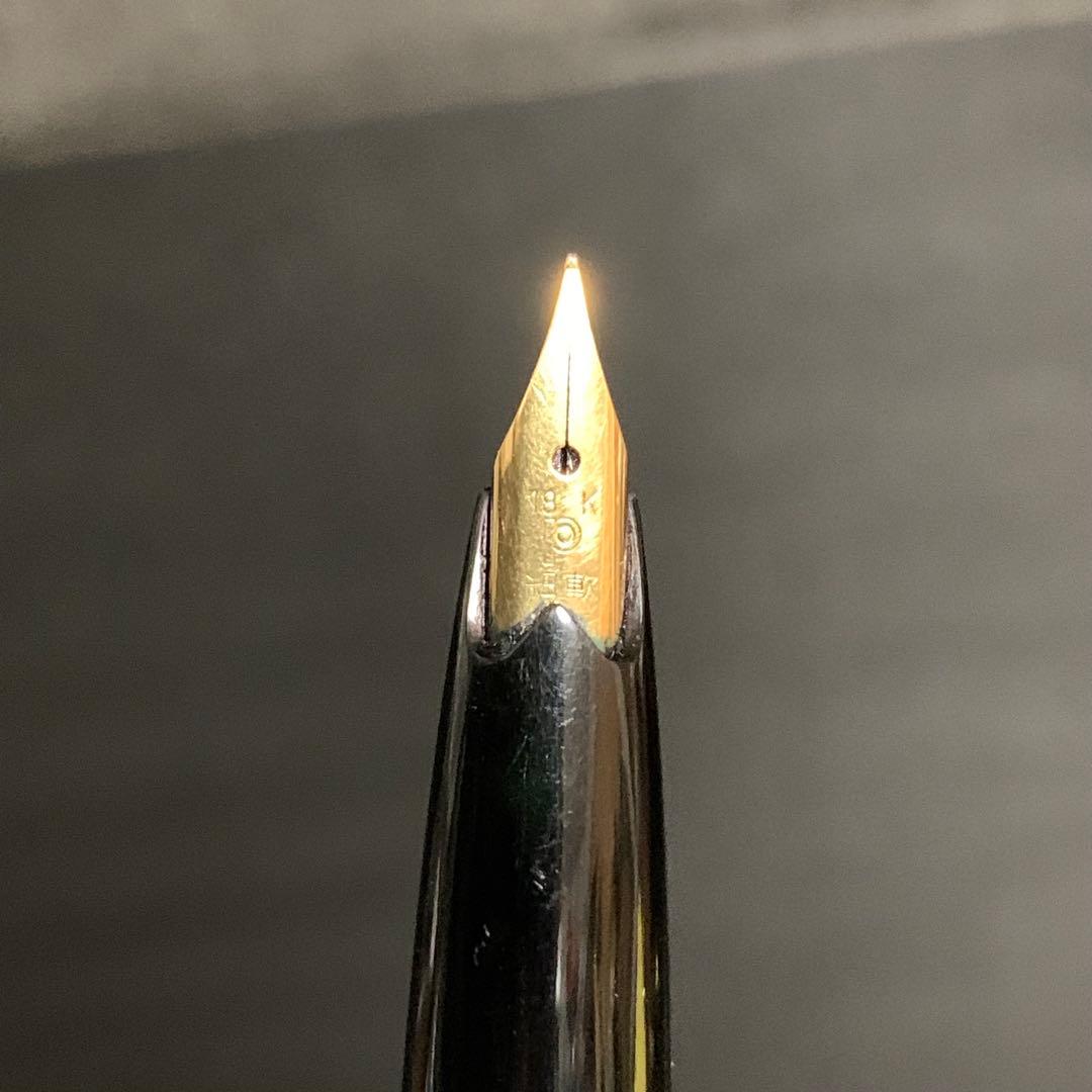 《美品》《送料無料》⭐︎PLATINUM プラチナ 万年筆 ペン先18K細軟♪⭐︎