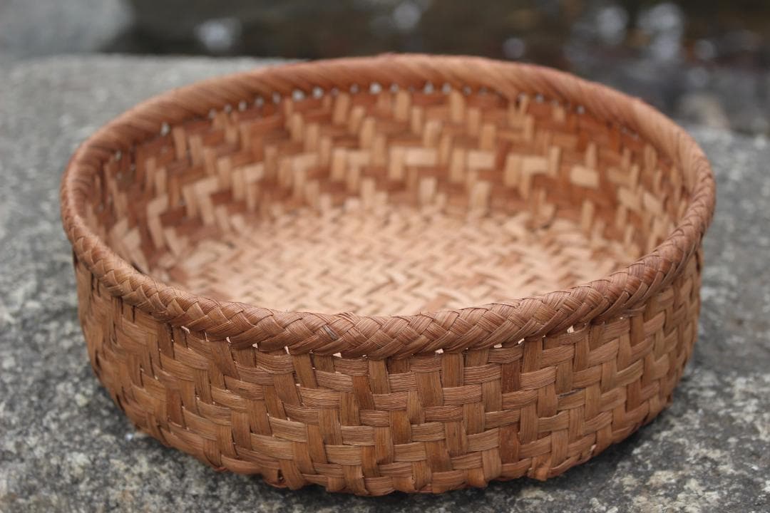 山葡萄 かご バッグ　籠 盛篭　丸ざる　ザル　小物入れ　天然　手作り