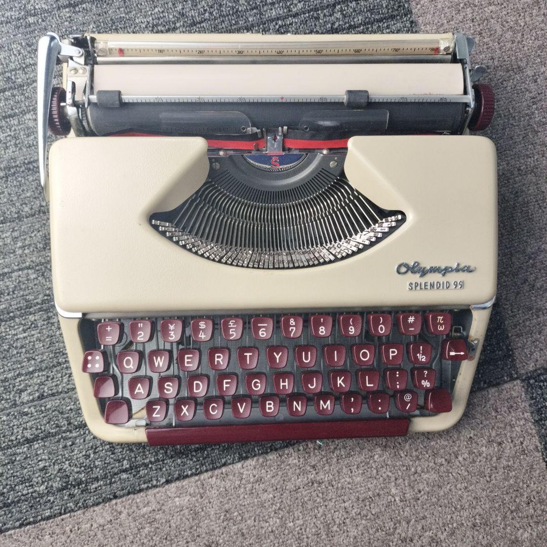 ドイツ製アンティークOlympia Splendid 99 タイプライター